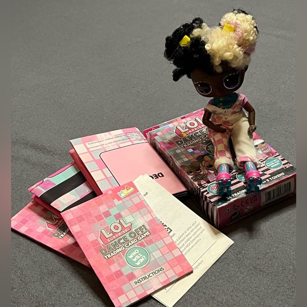 🌟❣️4/$1LOL Surprise Bundle tween doll, retro, roller skates, 2 packs game cards
